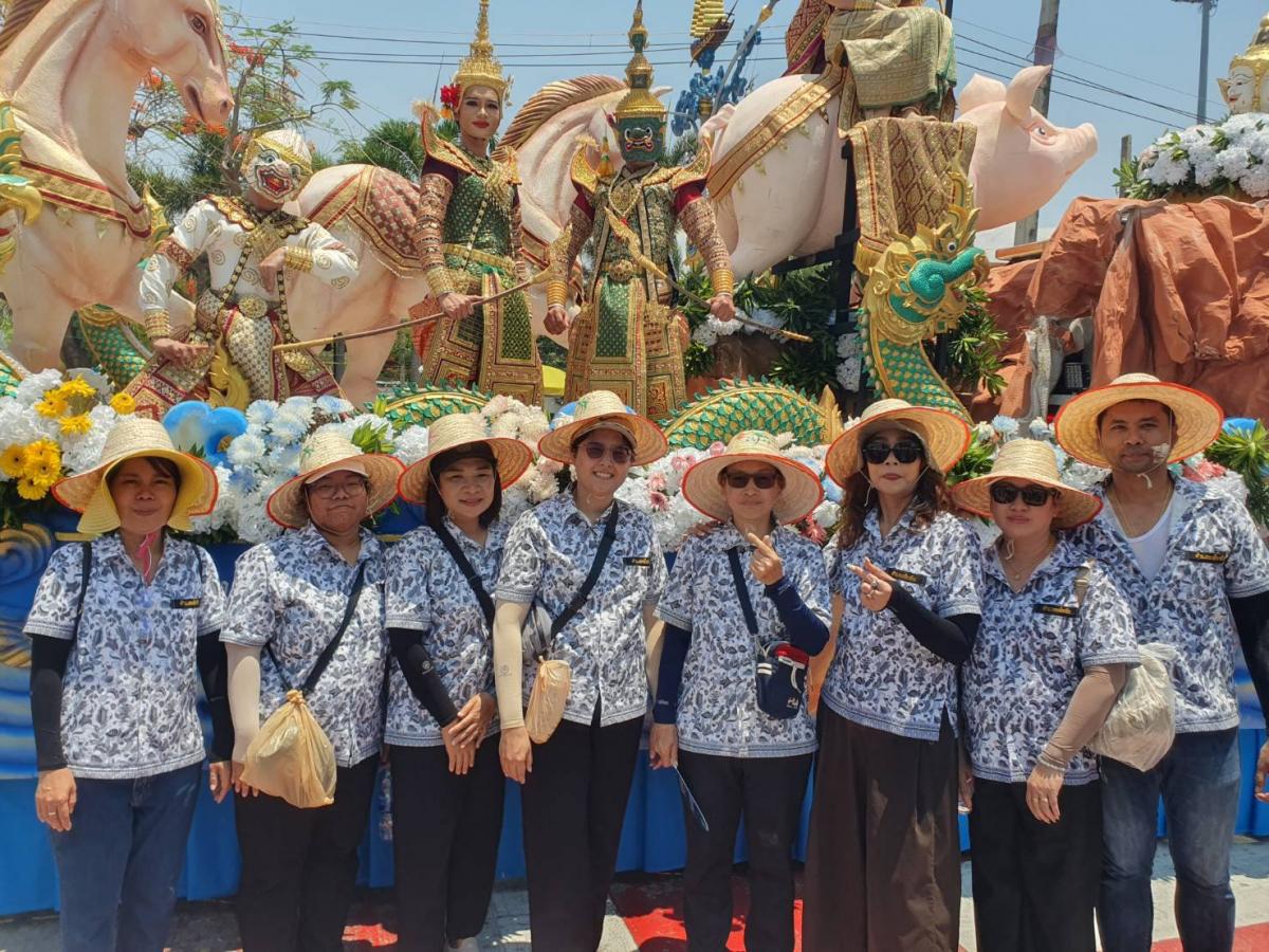 ร่วมขบวนงานนมัสการพระพุทธสิหิงค์และงานสงกรานต์จังหวัดชลบุรี ประจำปี 2569